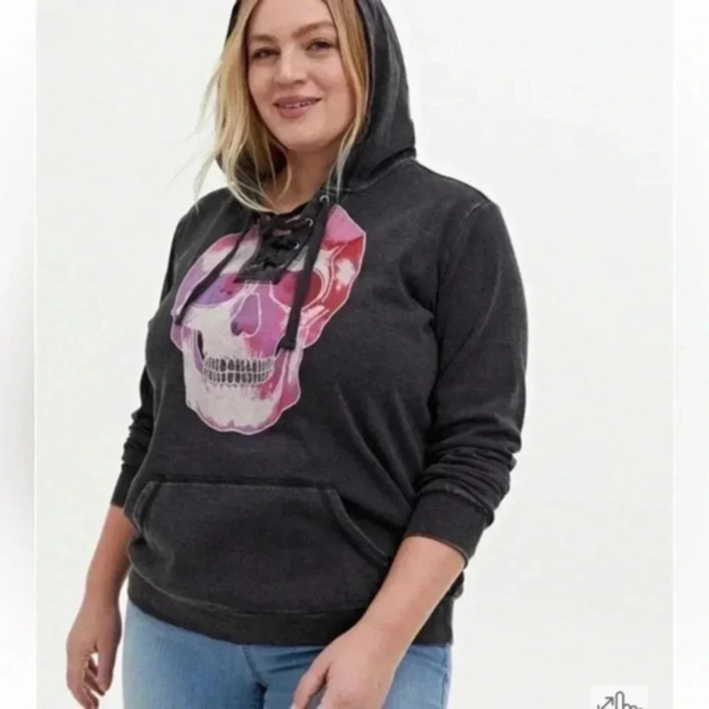 TORRID Skull Black Mineral Wash Lace-Up Fleece Hoodie size 0/12